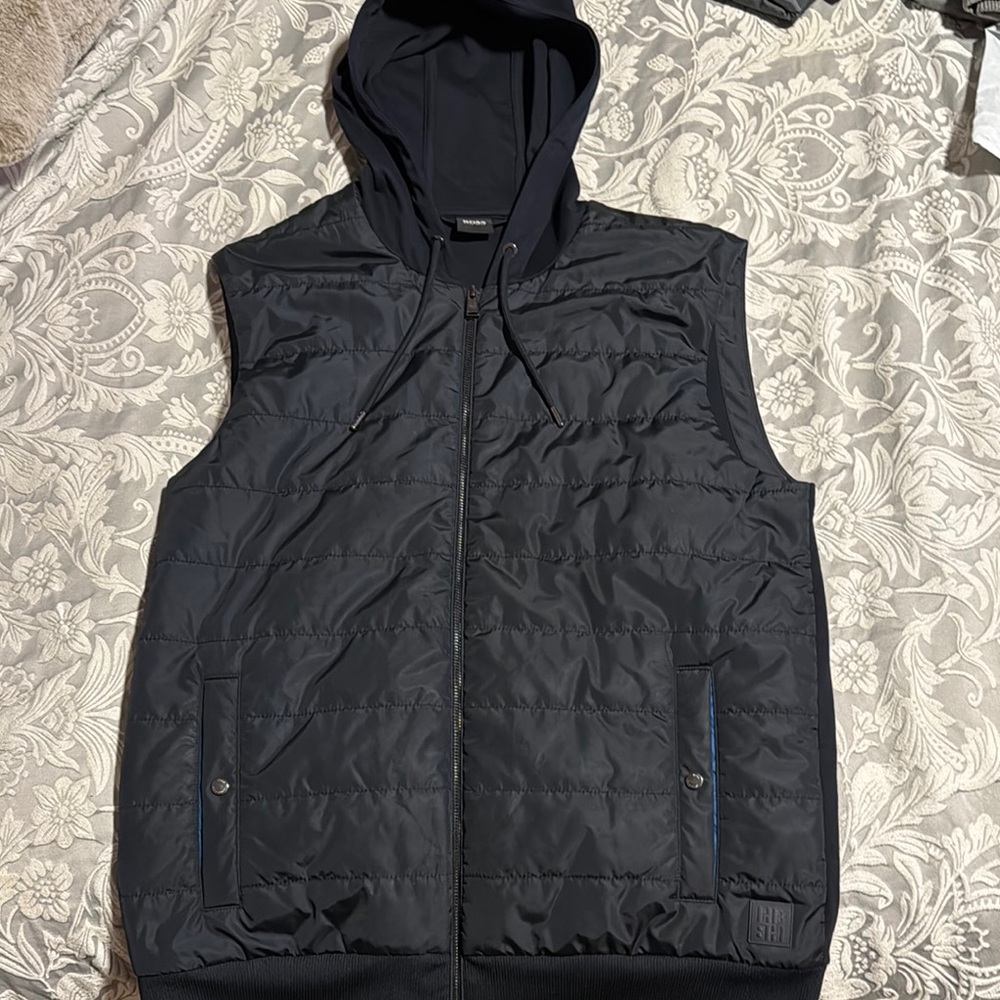 Hugo Boss navy vest with hoody. Size Large. Excellent condition.